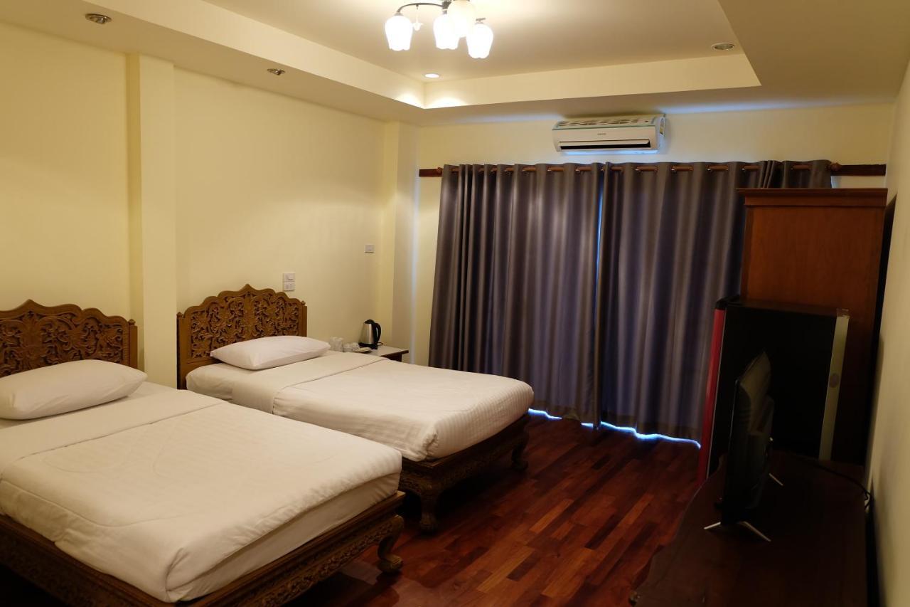 Prince Hotel Chiang Mai Luaran gambar