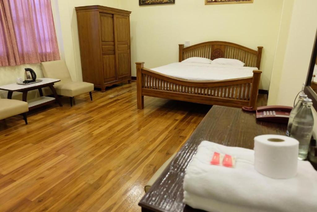 Prince Hotel Chiang Mai Bilik gambar